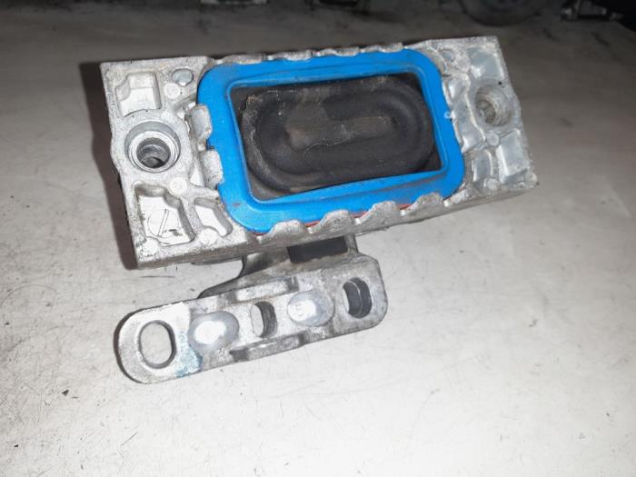 Volkswagen Caddy Motorsteun