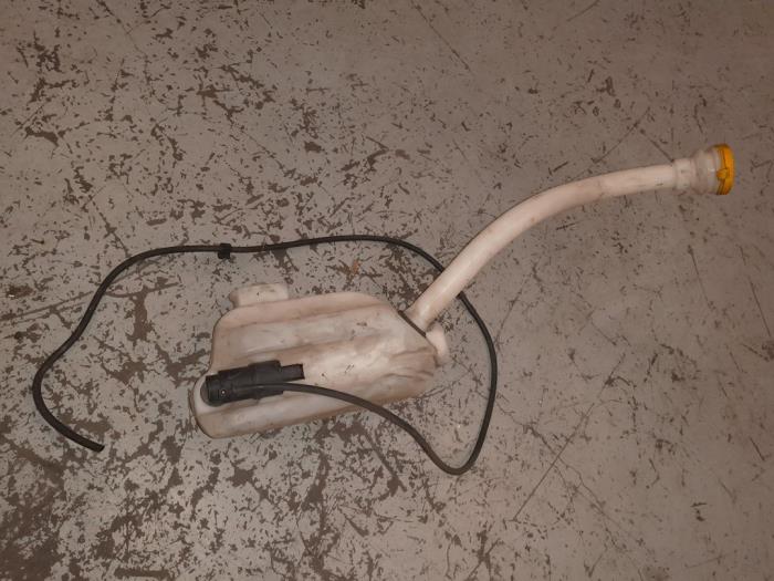 Renault Kangoo Ruitensproeiertank voor