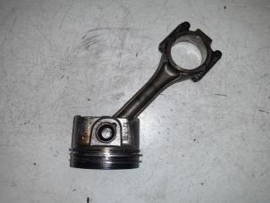 Gebruikte Zuiger Volkswagen Caddy III (2KA,2KH,2CA,2CH) 2.0 SDI Prijs € 50,00 Margeregeling aangeboden door A.T.S. van de Wiel