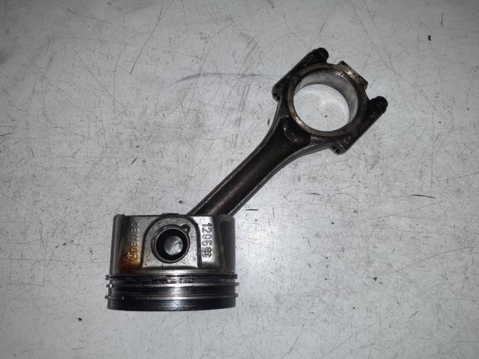 Volkswagen Caddy Zuiger