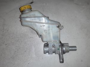 Gebruikte Hoofdremcilinder Alfa Romeo MiTo (955) 1.4 16V Prijs € 45,00 Margeregeling aangeboden door A.T.S. van de Wiel