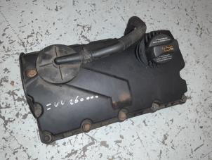 Gebruikte Kleppendeksel Volkswagen Caddy III (2KA,2KH,2CA,2CH) Prijs € 35,00 Margeregeling aangeboden door A.T.S. van de Wiel