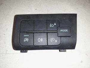 Gebruikte Mistlamp Schakelaar Peugeot Boxer Prijs € 20,00 Margeregeling aangeboden door A.T.S. van de Wiel