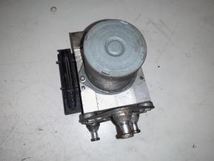 Gebruikte ABS Pomp Volkswagen Crafter 2.5 TDI 30/32/35/46/50 Prijs € 155,00 Margeregeling aangeboden door A.T.S. van de Wiel