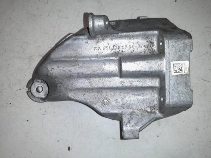 Mercedes Sprinter Motorsteun