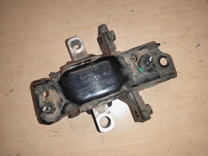 Volkswagen Polo Motorsteun