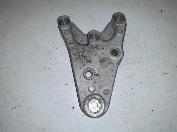 Volkswagen Polo Motorsteun