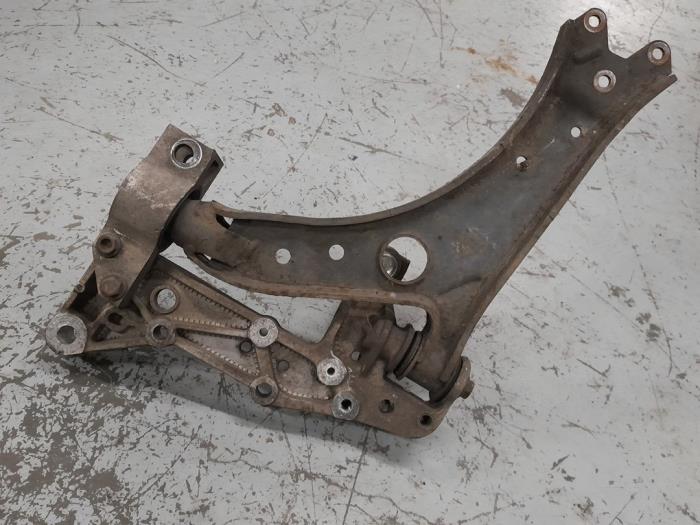 Volkswagen Golf Draagarm rechts-voor