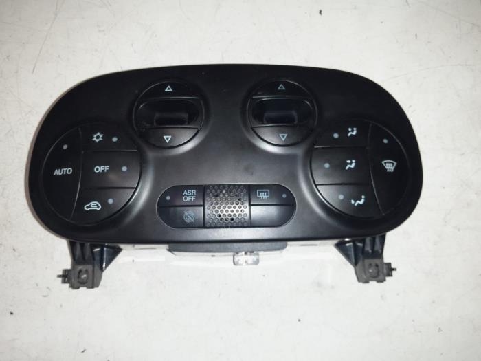 Fiat 500 Kachel Bedieningspaneel