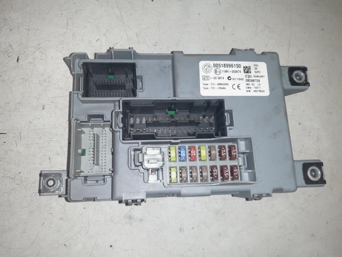 Fiat 500 Zekeringkast