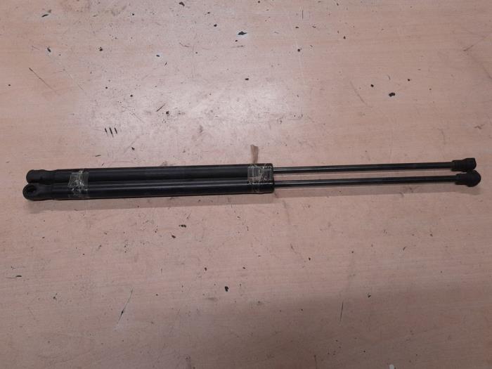 Seat Ibiza Gasdemper links-achter