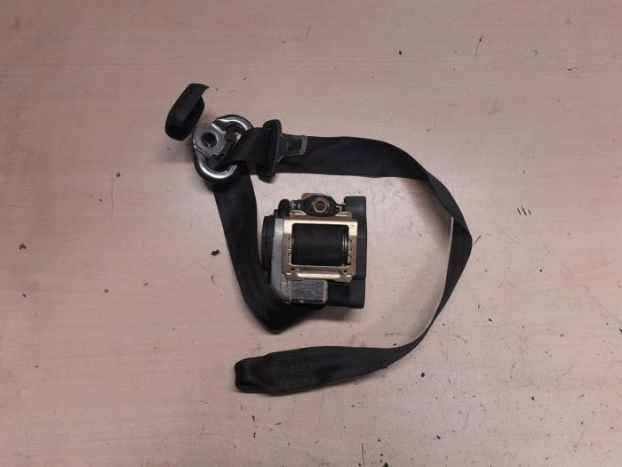 Seat Arosa Gordelspanner links