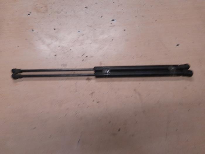 Seat Arosa Gasdemper links-achter