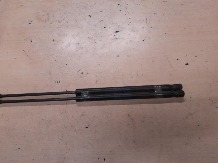 Seat Ibiza Gasdemper links-achter