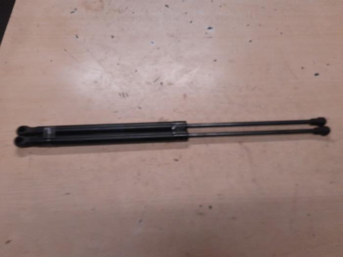 Seat Ibiza Gasdemper links-achter
