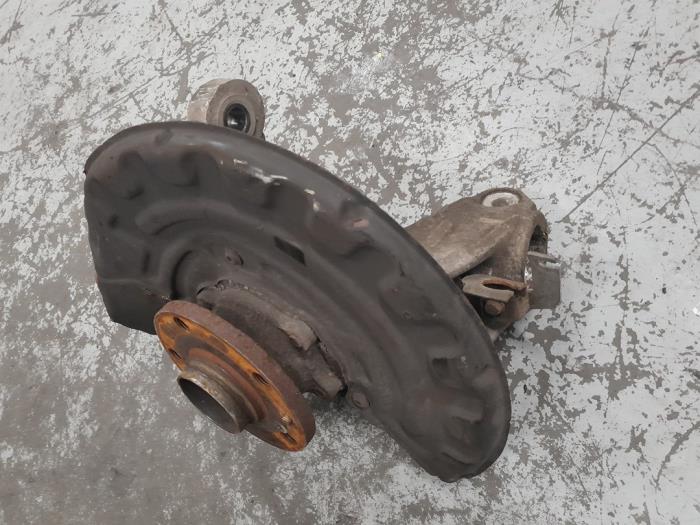 Seat Leon Fusee rechts-voor