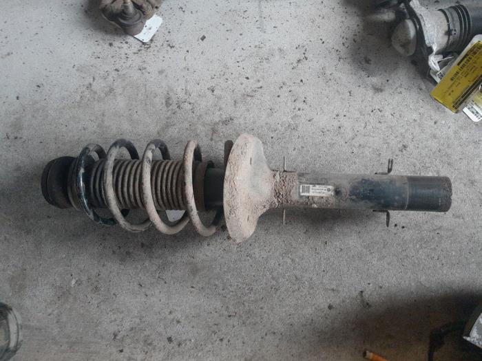 Seat Leon Schokdemperpoot rechts-voor