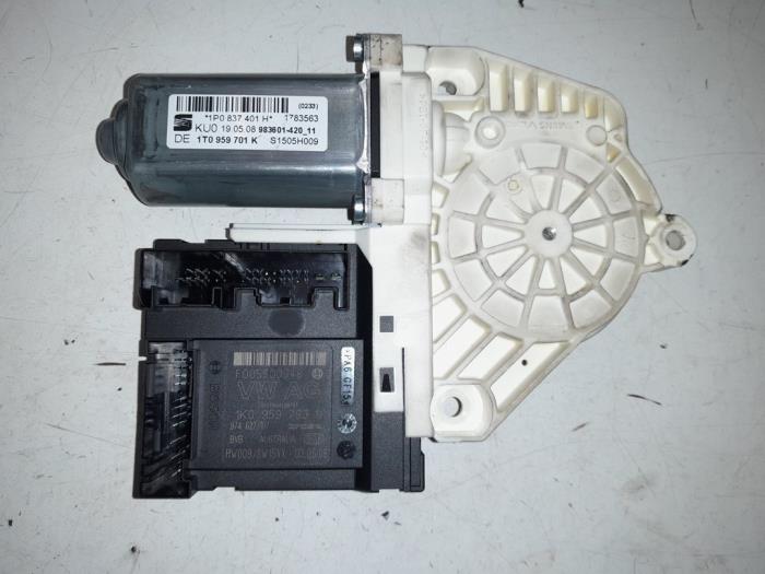 Seat Leon Ruitmechaniek 4Deurs links-voor