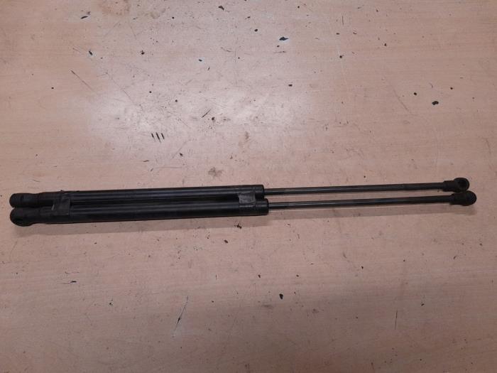 Seat Ibiza Gasdemper links-achter