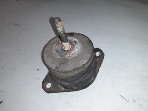 Gebruikte Motorsteun Alfa Romeo 166 Prijs € 45,00 Margeregeling aangeboden door A.T.S. van de Wiel