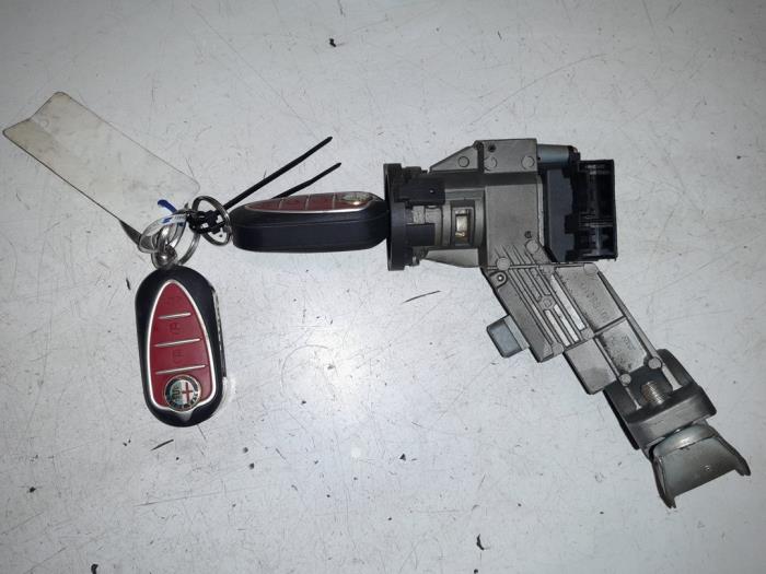 Alfa Romeo Mito Kontaktslot+Sleutel