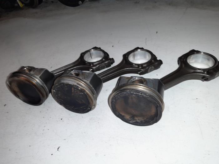 Zuiger Alfa Romeo MiTo (955), Hatchback, 2008 / 2018 1.4 Turbo 16V, Hatchback, Benzine, 1.368cc, 88kW (120pk), FWD, 198A4000, 2008-08 / 2013-08, 955AXG (198A4000)