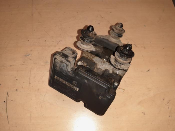 Volkswagen Caddy ABS Pomp