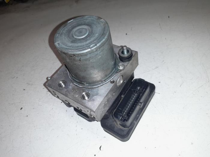 Mercedes Sprinter ABS Pomp