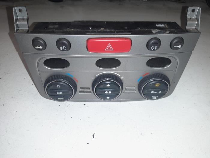 Alfa Romeo GT Kachel Bedieningspaneel