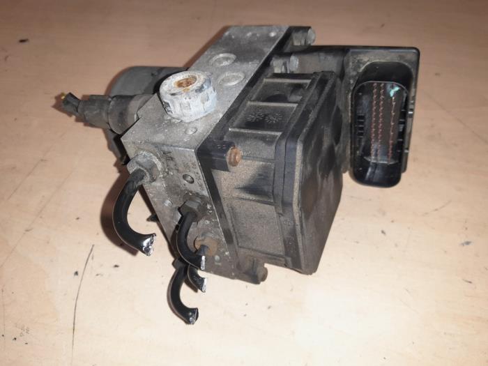 Alfa Romeo GT ABS Pomp