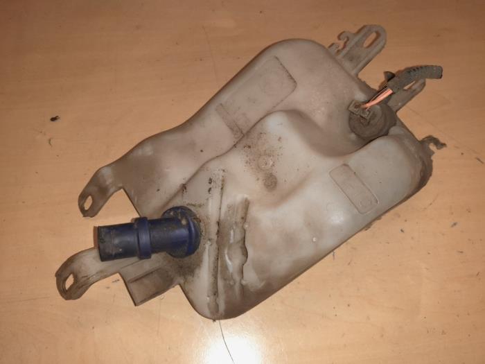 Alfa Romeo GT Ruitensproeiertank voor