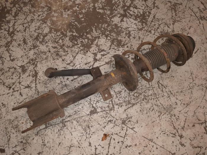 Alfa Romeo GT Schokdemperpoot rechts-achter