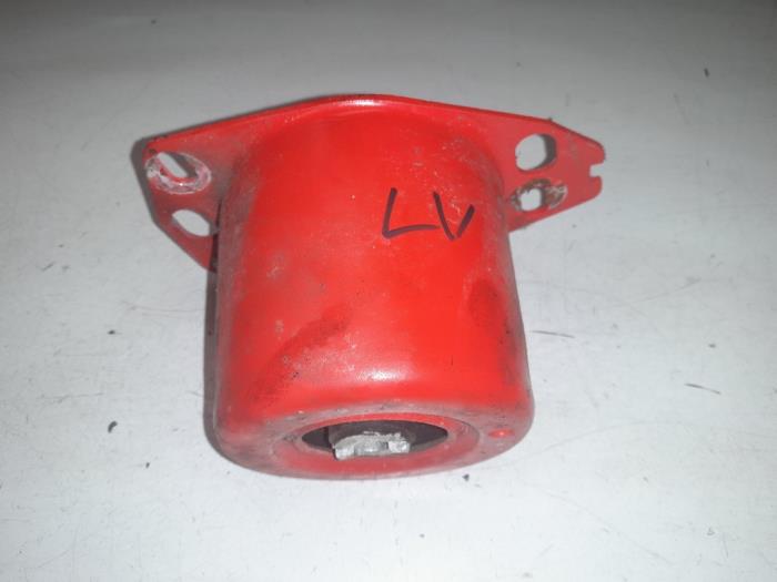 Alfa Romeo GT Motorsteun