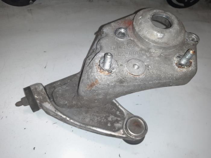 Alfa Romeo GT Draagarm rechts-voor