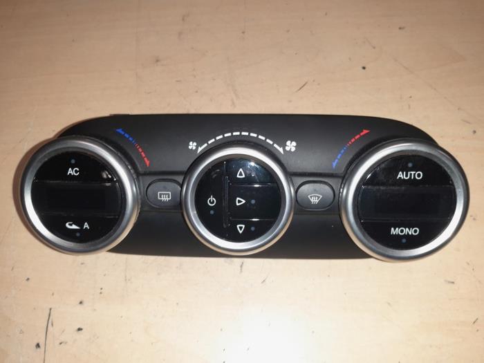 Alfa Romeo Giulietta Kachel Bedieningspaneel