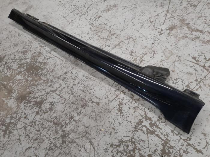 BMW 5-Serie Zijskirt rechts