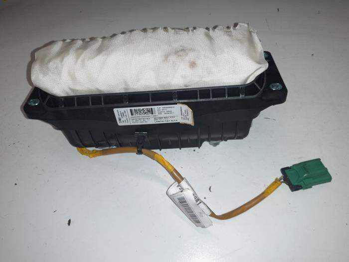 Alfa Romeo Giulietta Airbag rechts (Dashboard)