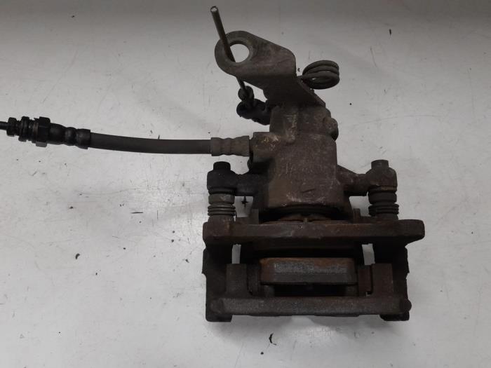 Alfa Romeo Mito Remklauw (Tang) rechts-achter