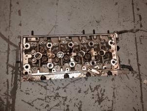 Gebruikte Cilinderkop Seat Leon (5FB) 1.6 TDI Ecomotive 16V Prijs € 225,00 Margeregeling aangeboden door A.T.S. van de Wiel