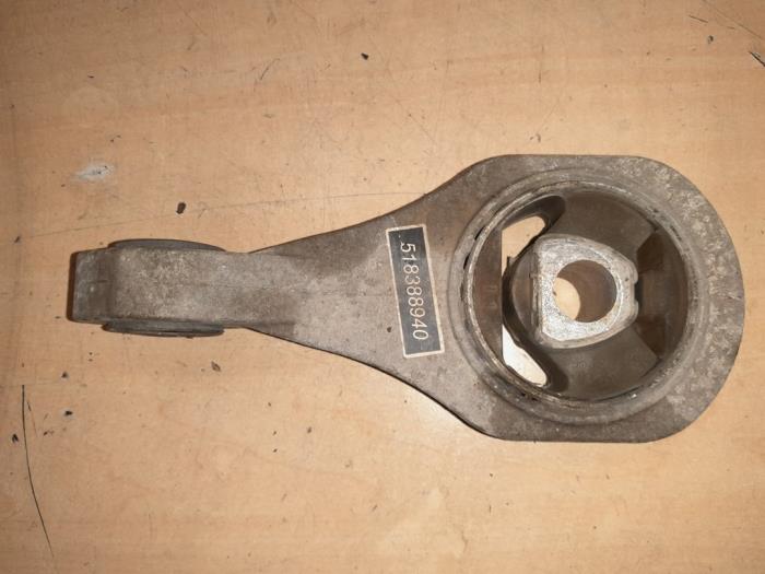 Alfa Romeo Giulietta Motorsteun