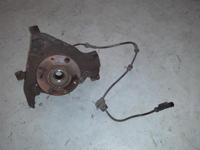 Lancia Y(Psilon) Fusee links-voor