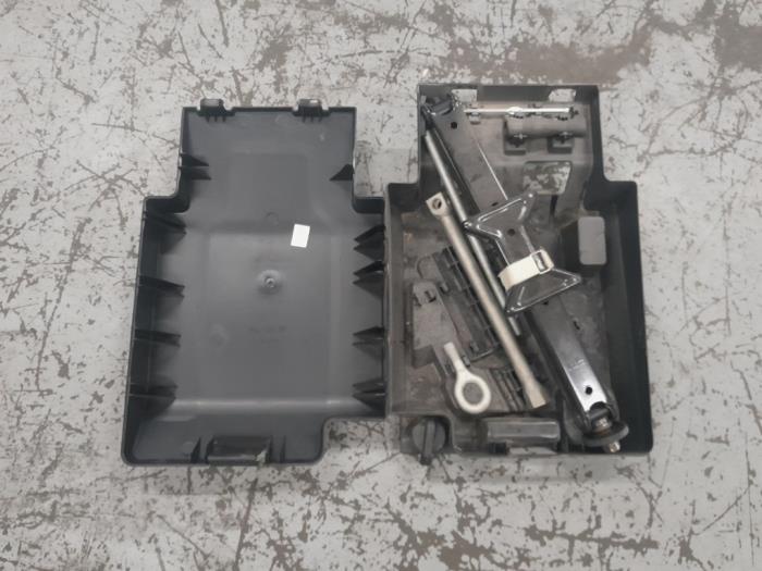 Vloer kiest voor IVECO Daily met dubbele cabine - IVECO Schouten