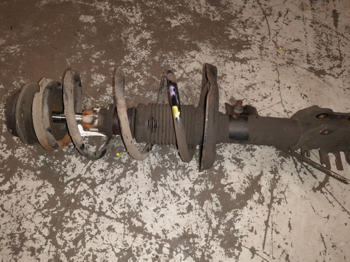 Fiat 500 Schokdemperpoot links-voor