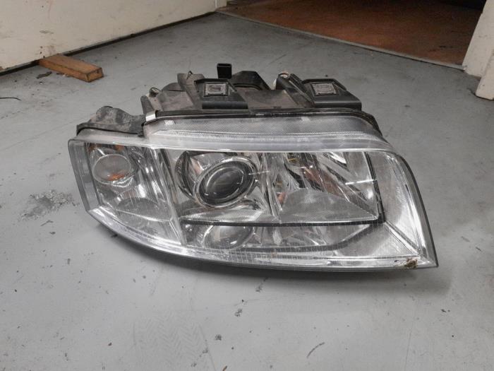 Audi RS6 Koplamp rechts