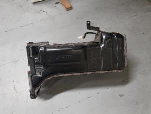 Gebruikte Subwoofer Audi RS 6 Avant (C5) RS6 4.2 V8 40V Biturbo Prijs € 50,00 Margeregeling aangeboden door A.T.S. van de Wiel