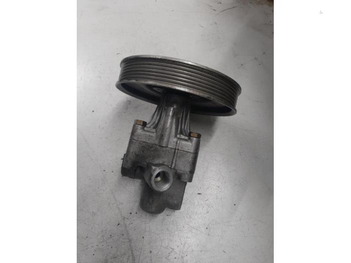 Gebruikte Servopomp Audi RS 6 Avant (C5) RS6 4.2 V8 40V Biturbo Prijs € 175,00 Margeregeling aangeboden door A.T.S. van de Wiel