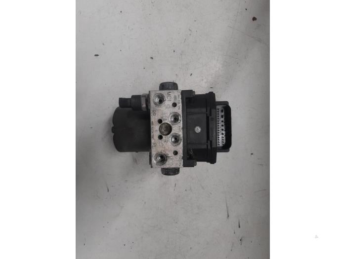 Alfa Romeo GT ABS Pomp