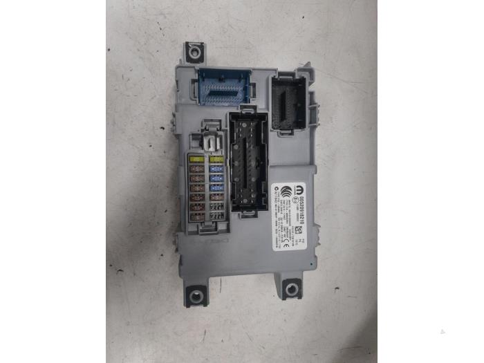 Fiat 500 Zekeringkast