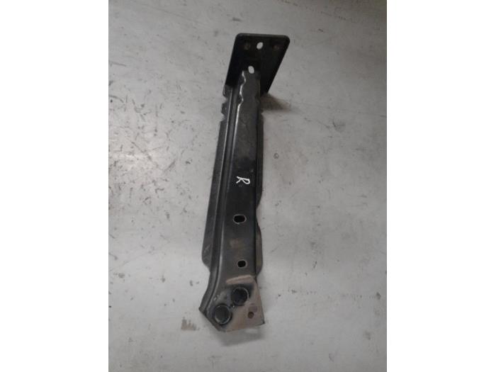 Fiat 500 Chassisbalk voor