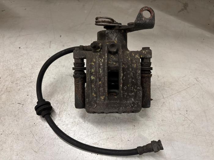 Alfa Romeo 156 Remklauw (Tang) rechts-achter